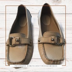 BANANA REPUBLIC Bedford Moccasin Off-White Size 8